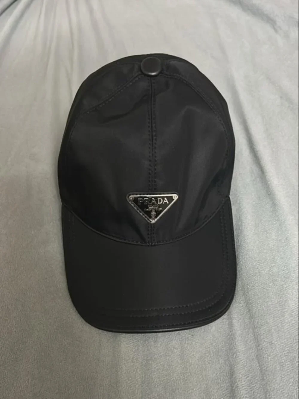 Black Pradahat Cap